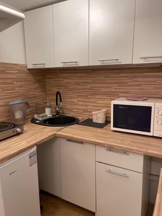 Maly Apartament Z Kuchnia I Lazienka Apartment Szczecin Bagian luar foto